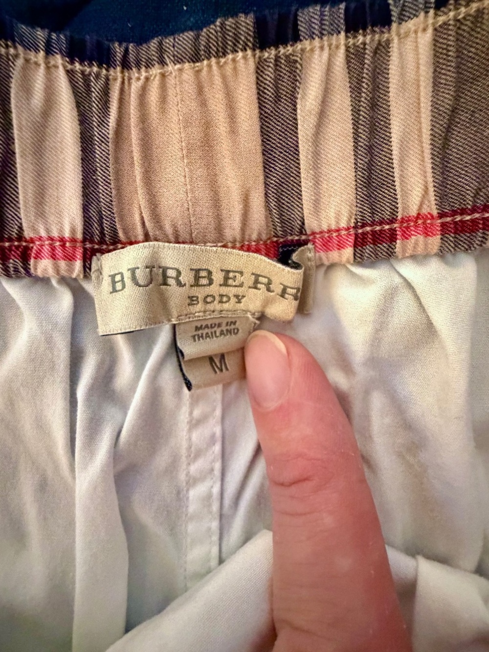 Men's Vintage Burberry Boxer Shorts (Medium) - Picture 4 of 4
